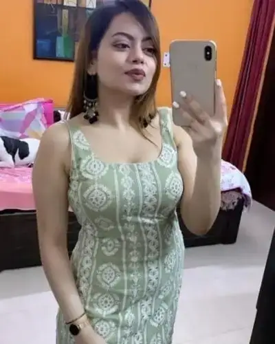 Call Girl in Dinapur Nizamat